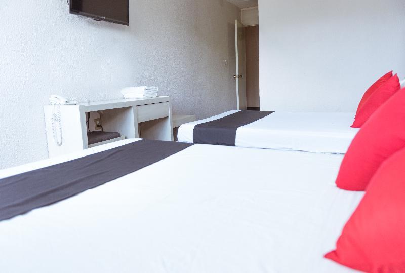 Oyo Hotel Italia Aguascalientes Dış mekan fotoğraf